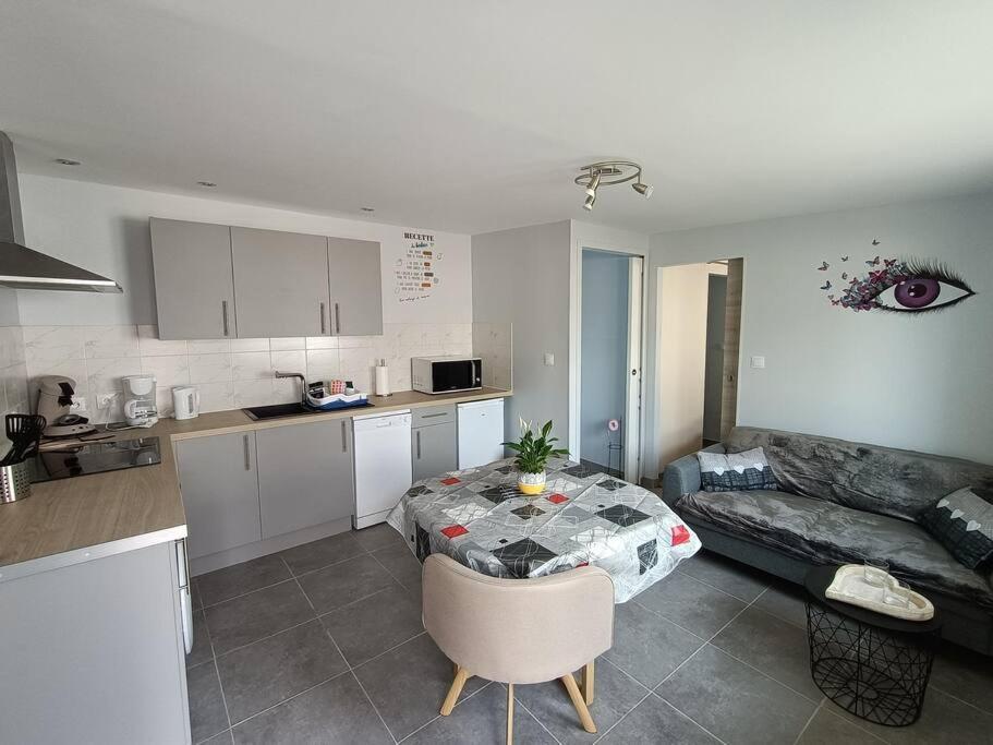 Le Hutteau Apartamento Vaudricourt Exterior foto